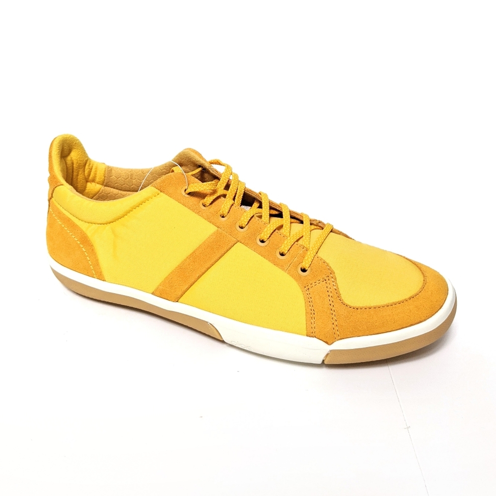 NWOB {PLAE} Prospect Low Top Suede Sneakers 10.5